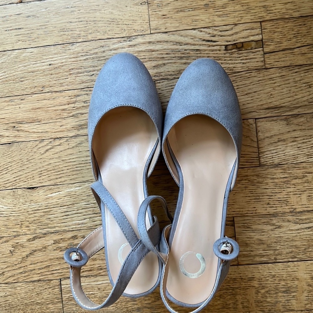 Faux suite grey-blue platformed espadrilles. 4in hill.  1-1/4 platform.